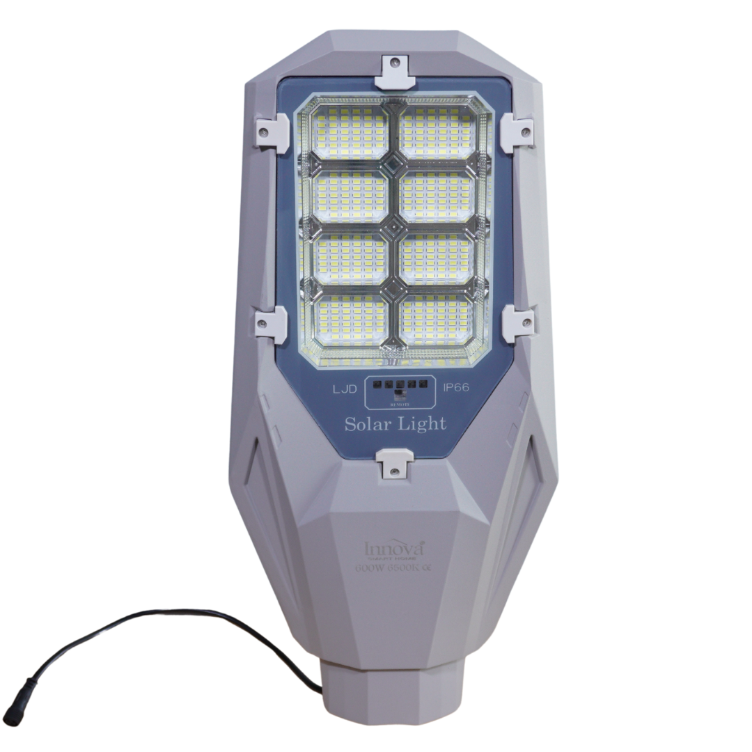 Lampa solara Aurum by Innova 600W cu panou separat, IP66, telecomanda si kit complet de instalare + Cadou Surpriza