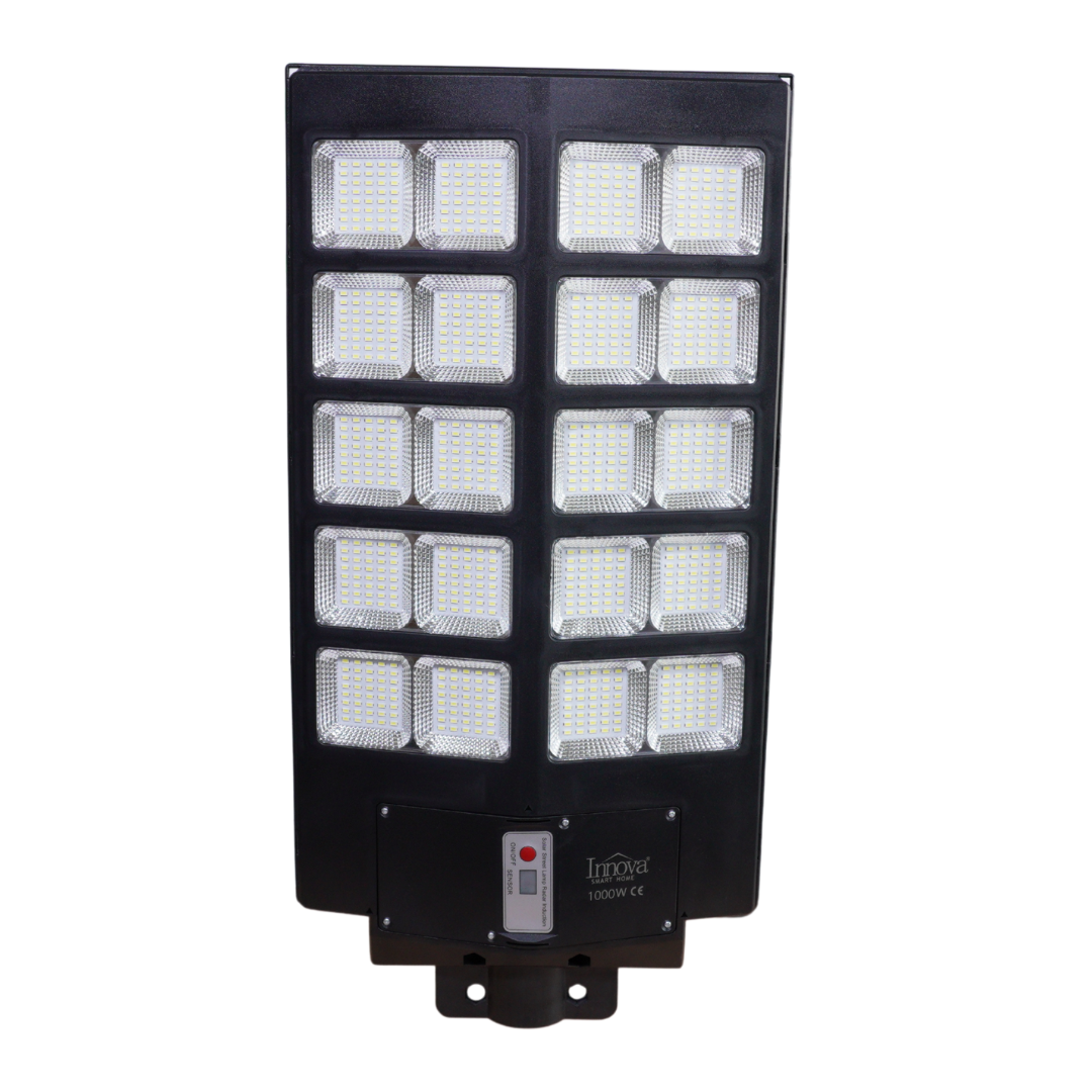 Lampa Solara Stradala Helio PRO Innova 1000W – LED 80 000 lm, Senzor Miscare, Senzor Lumina IP66, Telecomanda & Suport Prindere