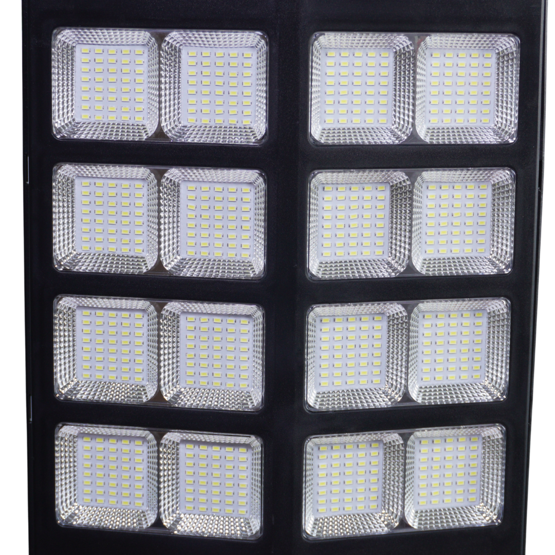 Lampa Solara Stradala Helio PRO Innova 800W – LED Puternic, Senzor Lumina/Miscare si Telecomanda, IP66 & Suport Prindere