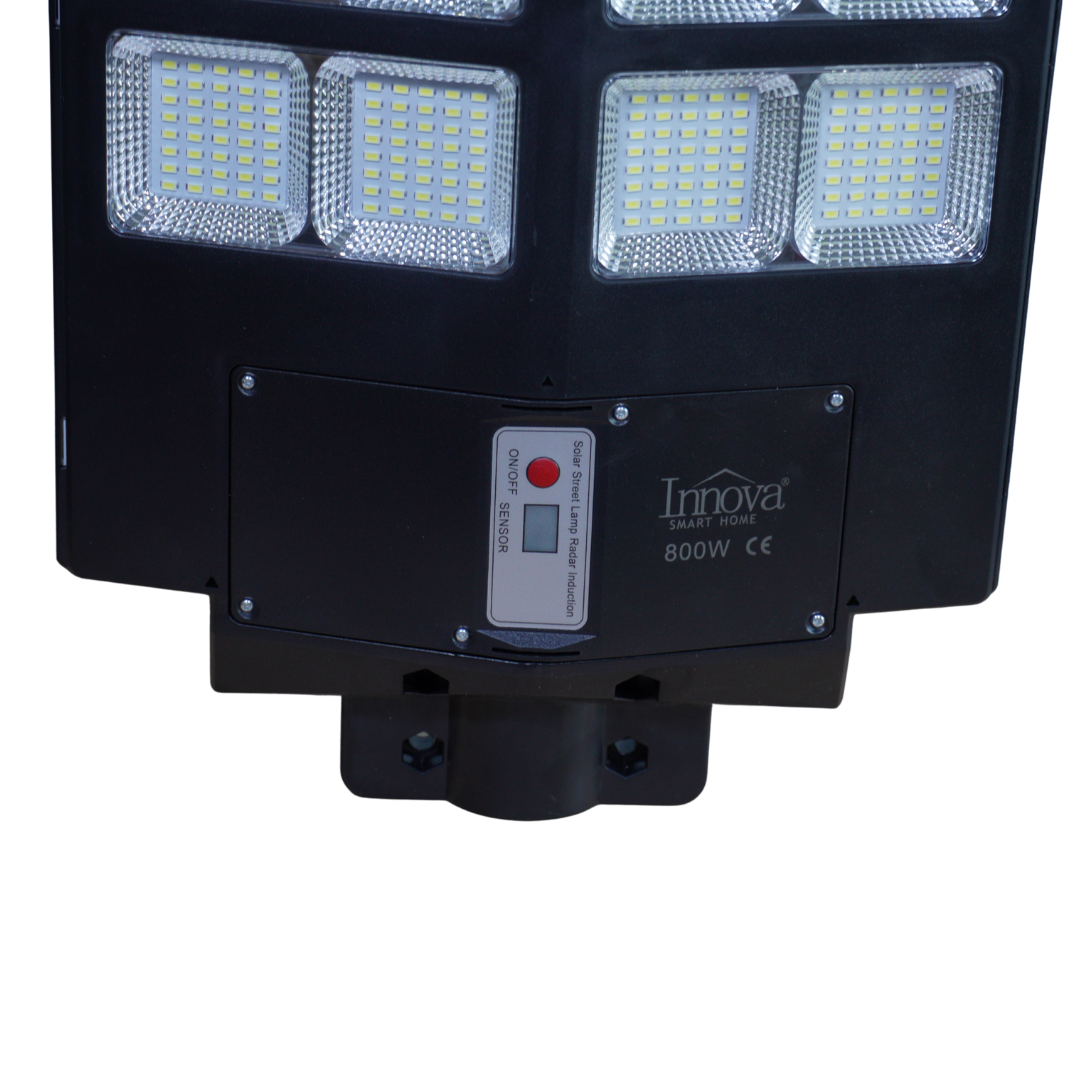 Lampa Solara Stradala Helio PRO Innova 800W – LED Puternic, Senzor Lumina/Miscare si Telecomanda, IP66 & Suport Prindere