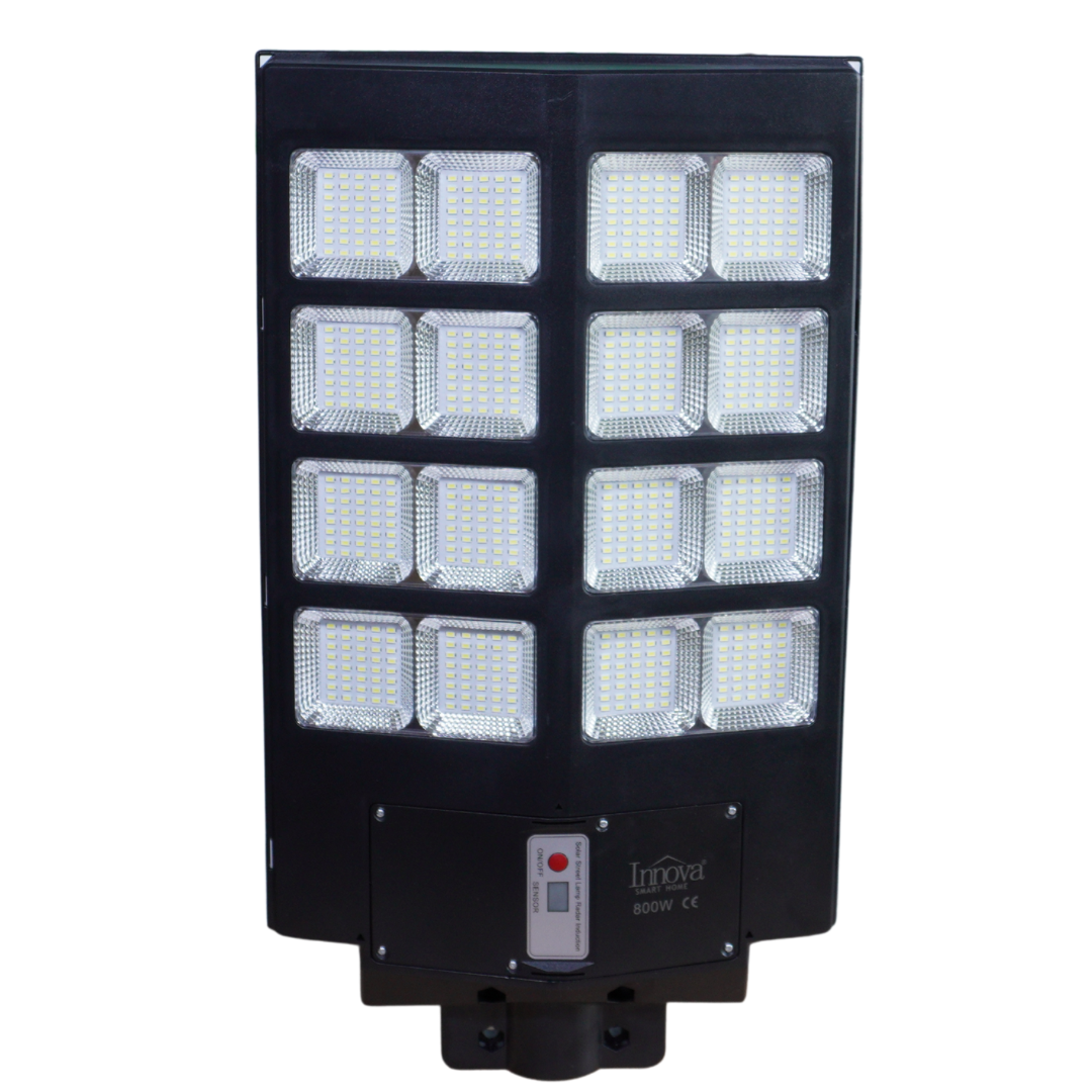 Lampa Solara Stradala Helio PRO Innova 800W – LED Puternic, Senzor Lumina/Miscare si Telecomanda, IP66 & Suport Prindere