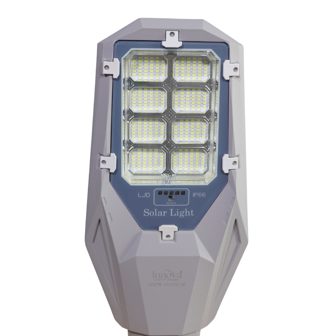 Lampa solara Aurum by Innova 600W cu panou separat, IP66, telecomanda si kit complet de instalare + Cadou Surpriza